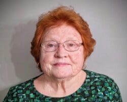 Barb Taylor Headshot